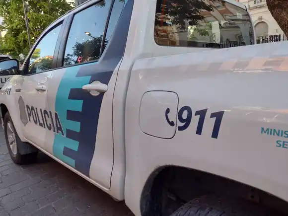 Un masculino fue apuñalado tras llevarse un celular de un familiar en Chascomús