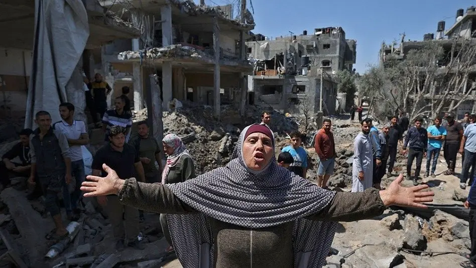 Palestinos huyen de sus casas mientras Israel ataca Gaza con artillería