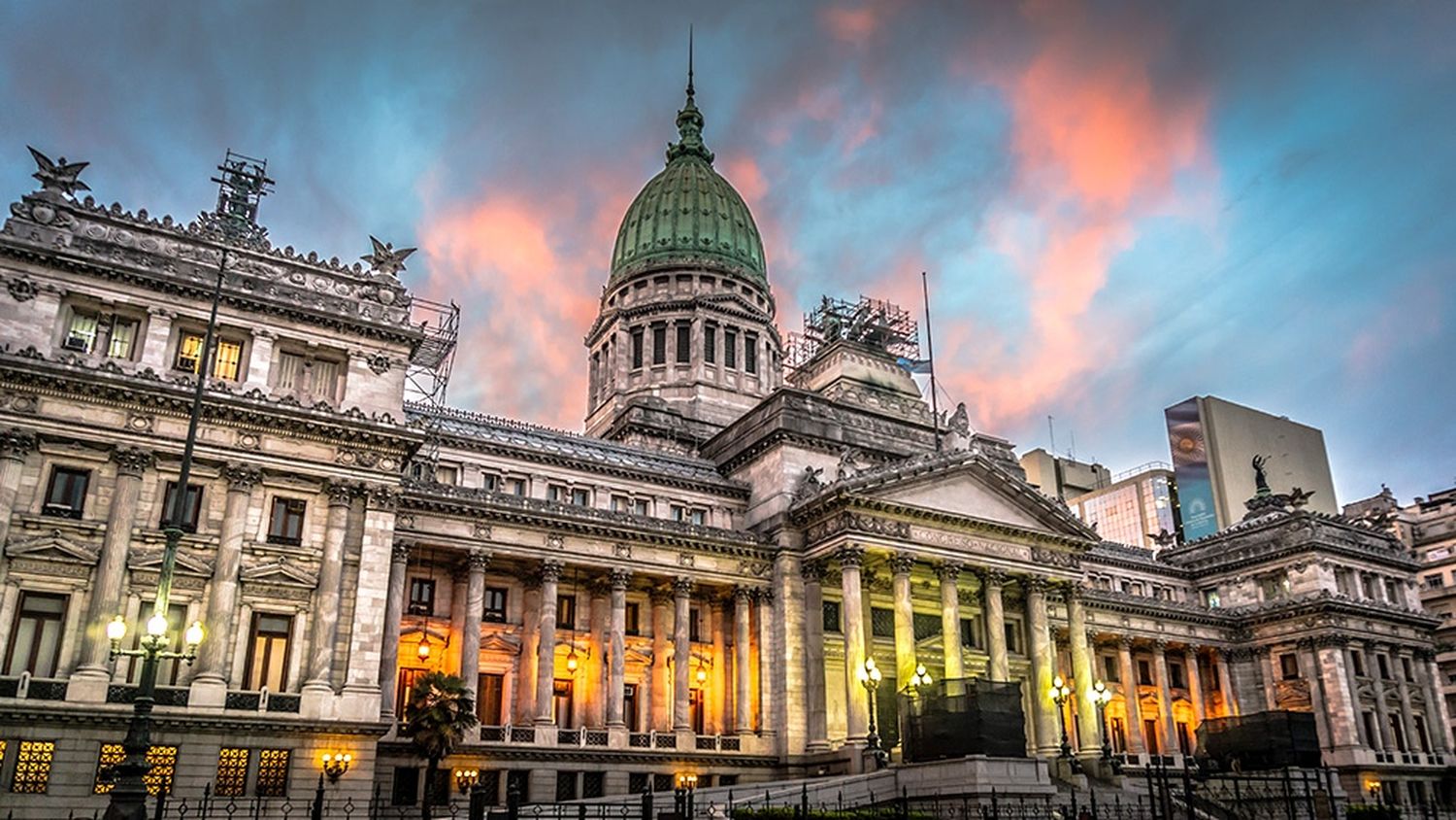 El Gobierno prorrogó este viernes las sesiones extraordinarias del Congreso hasta el 15 de febrero