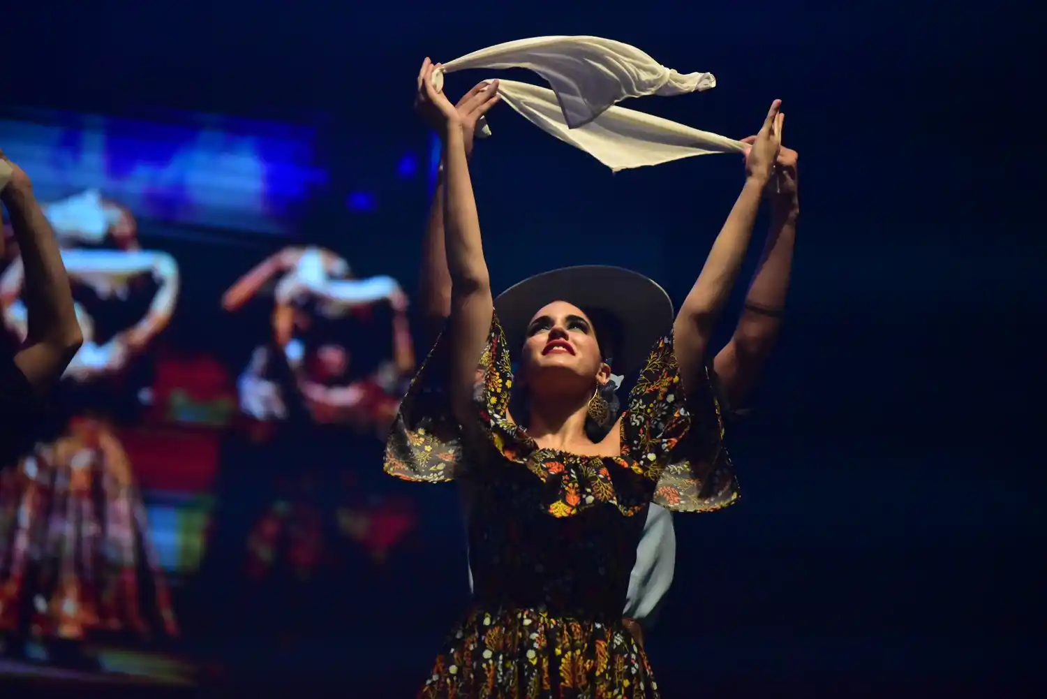 El evento será este martes a las 21 en el Teatro Mayo.