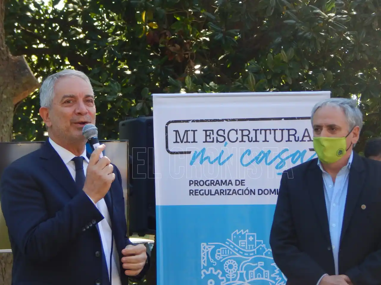 Más de 400 familias de Chascomús recibieron las escrituras de sus viviendas