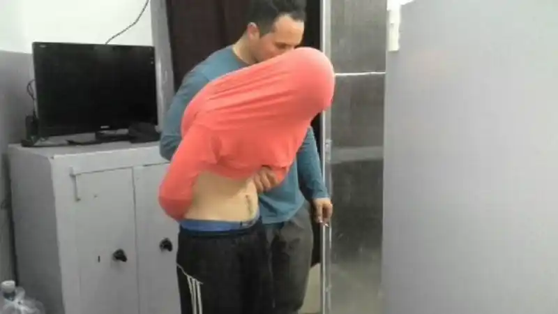 Se turnaba con sus primos para violar a su hermanita de 11 años