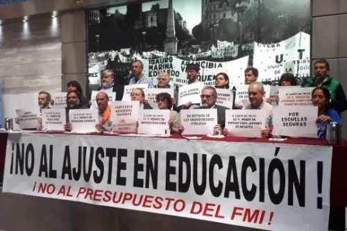 Docentes paran este miércoles y ya llegan a 27 los días sin clases en la Provincia