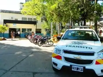 Caos, largas filas y malestar en Tránsito municipal