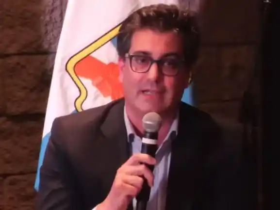 “Tiene que haber sectores estratégicos para impulsar la economía del conocimiento y la transición energética que son el futuro”.