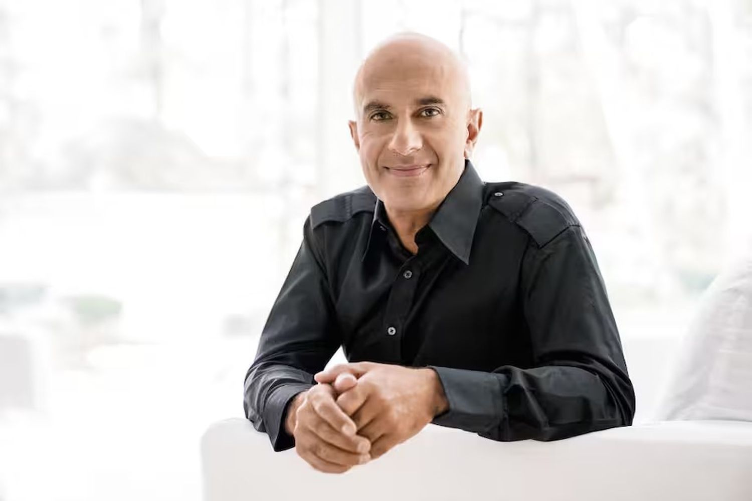 Robin Sharma y su filosofía de desarrollo personal: ¡Somos nuestros propios líderes!