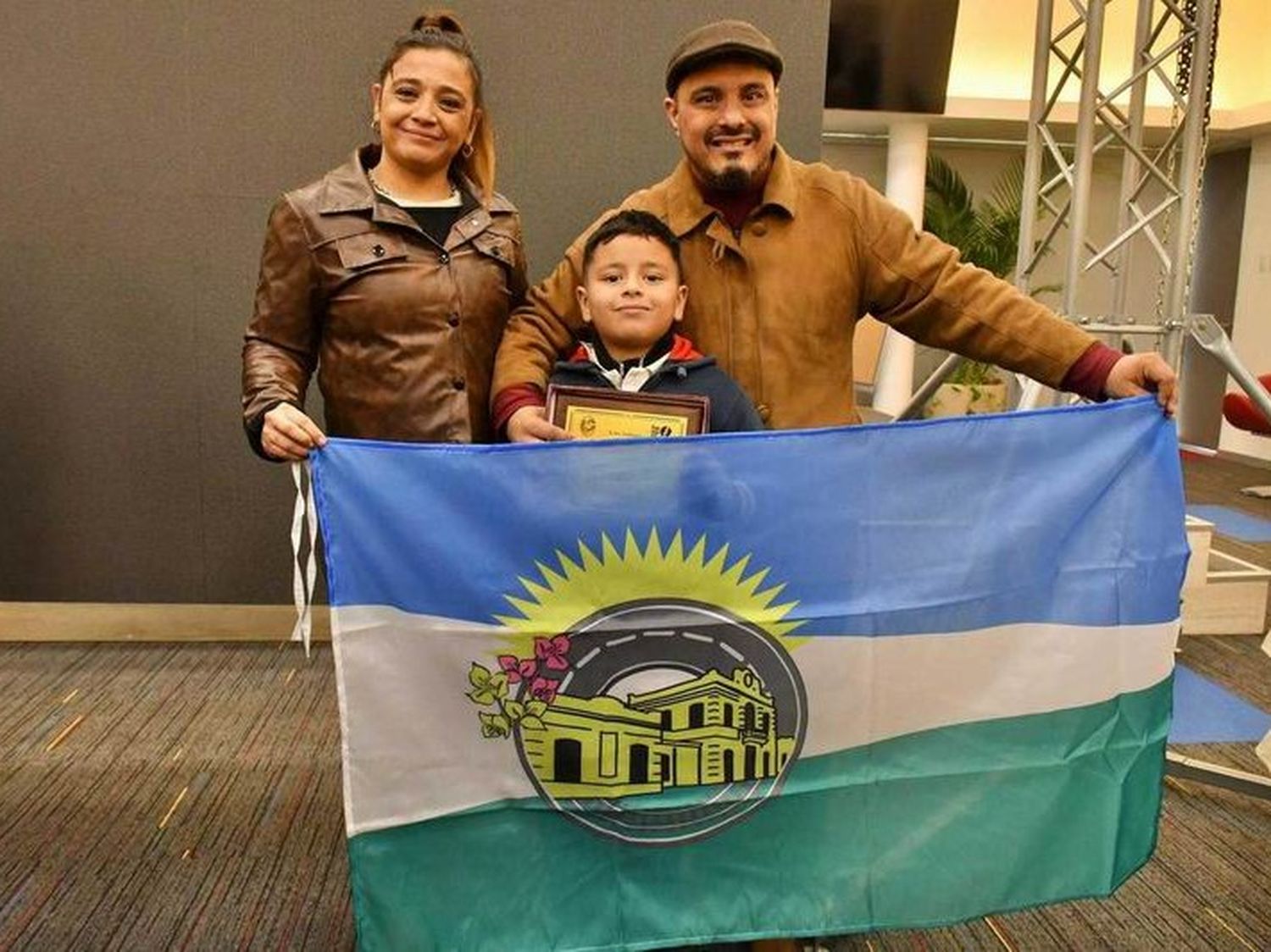 Mi ciudad es bandera: Jofré premió a los ganadores
