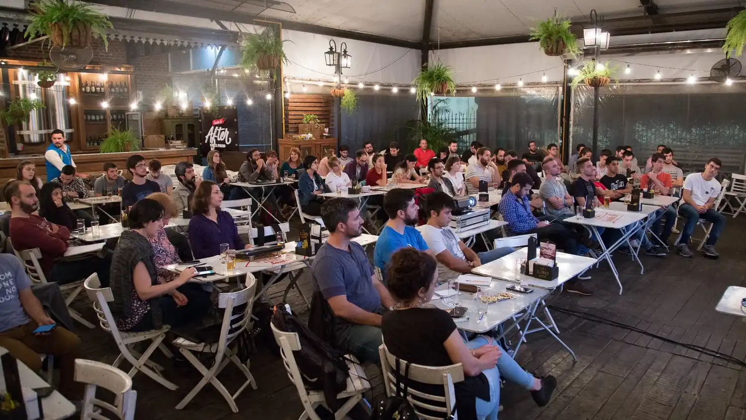 Ciclo Datos y Lisos: “Feminismo y economía de la desigualdad”