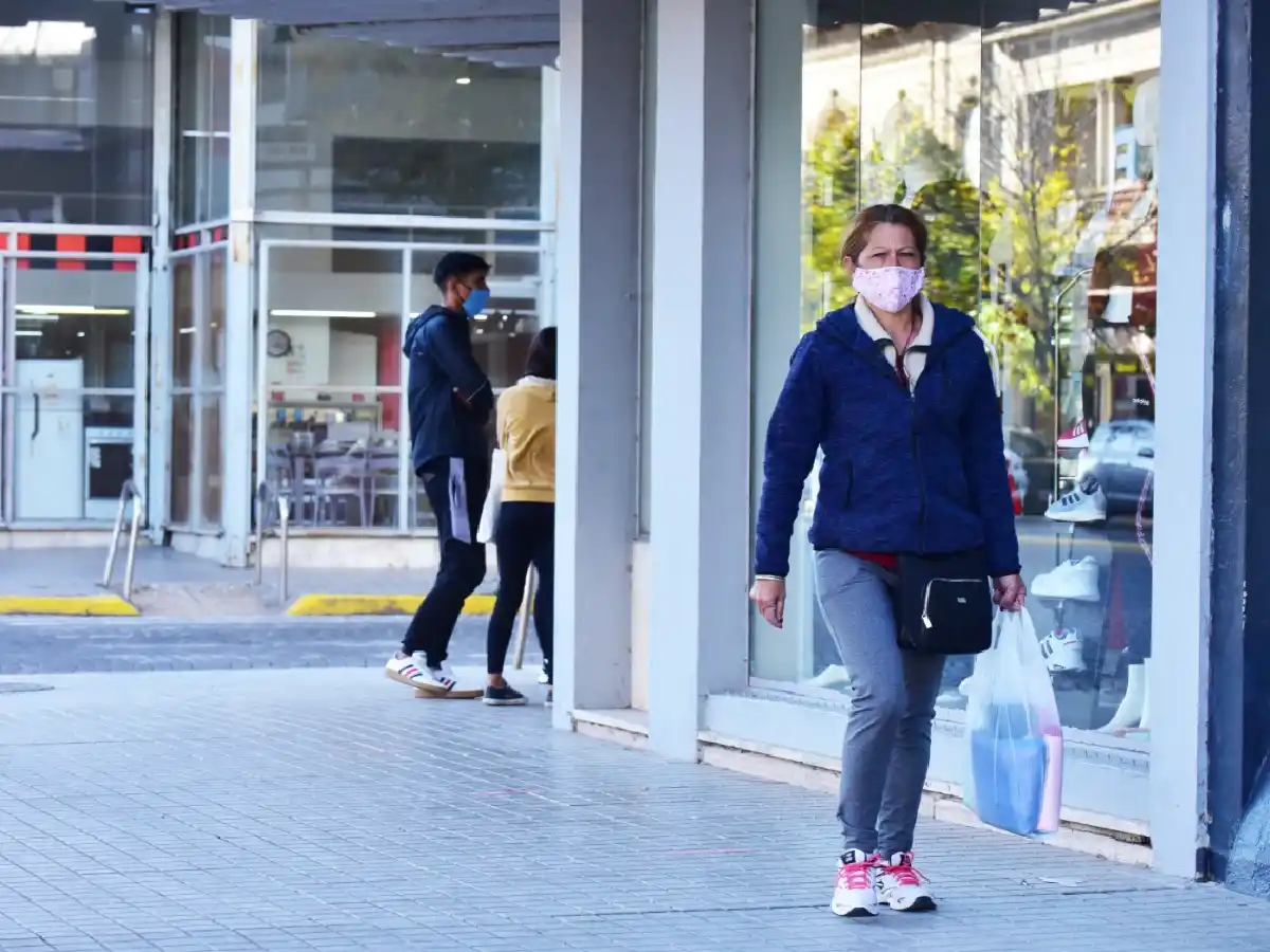 Empleados de comercio festejan su día  en medio de un panorama recesivo