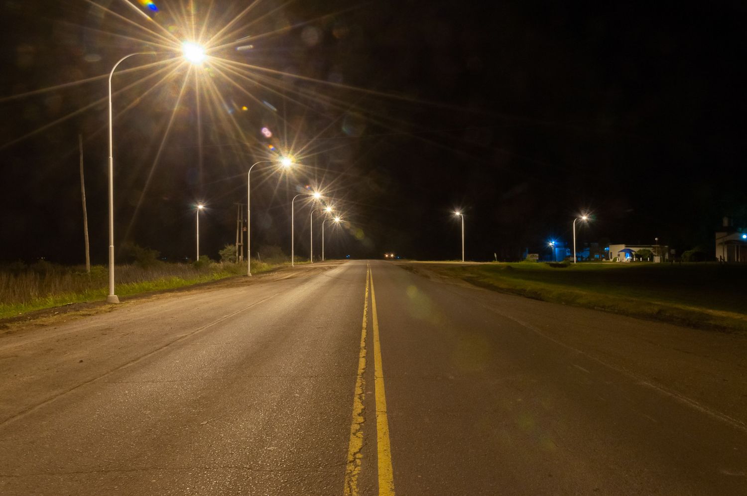 Se habilitó la iluminación en el acceso a Boca del Tigre