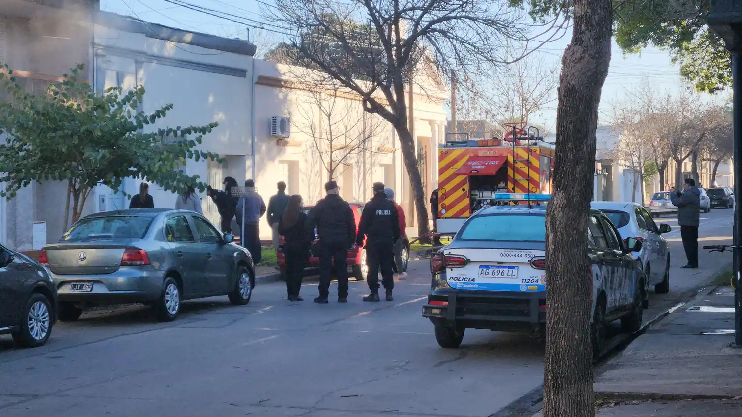 Incendio en calle Arenales, Rafaela | Crédito: RADIO RAFAELA