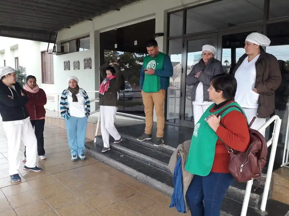 Salliqueló: Quite de colaboración en hospital municipal por reclamo de aumento