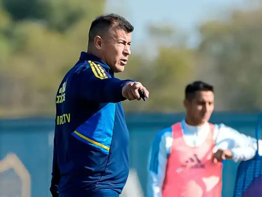 Almirón define si utiliza a "Pol" Fernández y Varela