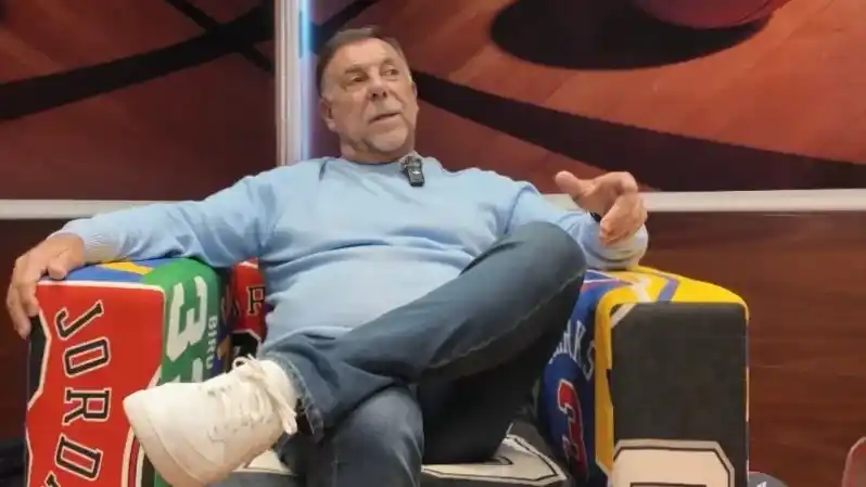 En el "Huevo Center" Oscar Sánchez nos recibió en una entrevista exclusiva