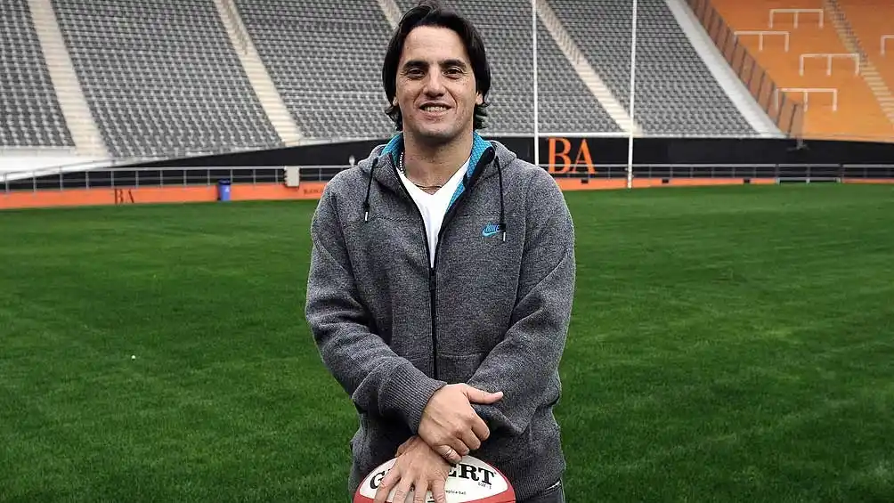 Pichot: “Desde 1995 el establishment del Rugby maneja todo”