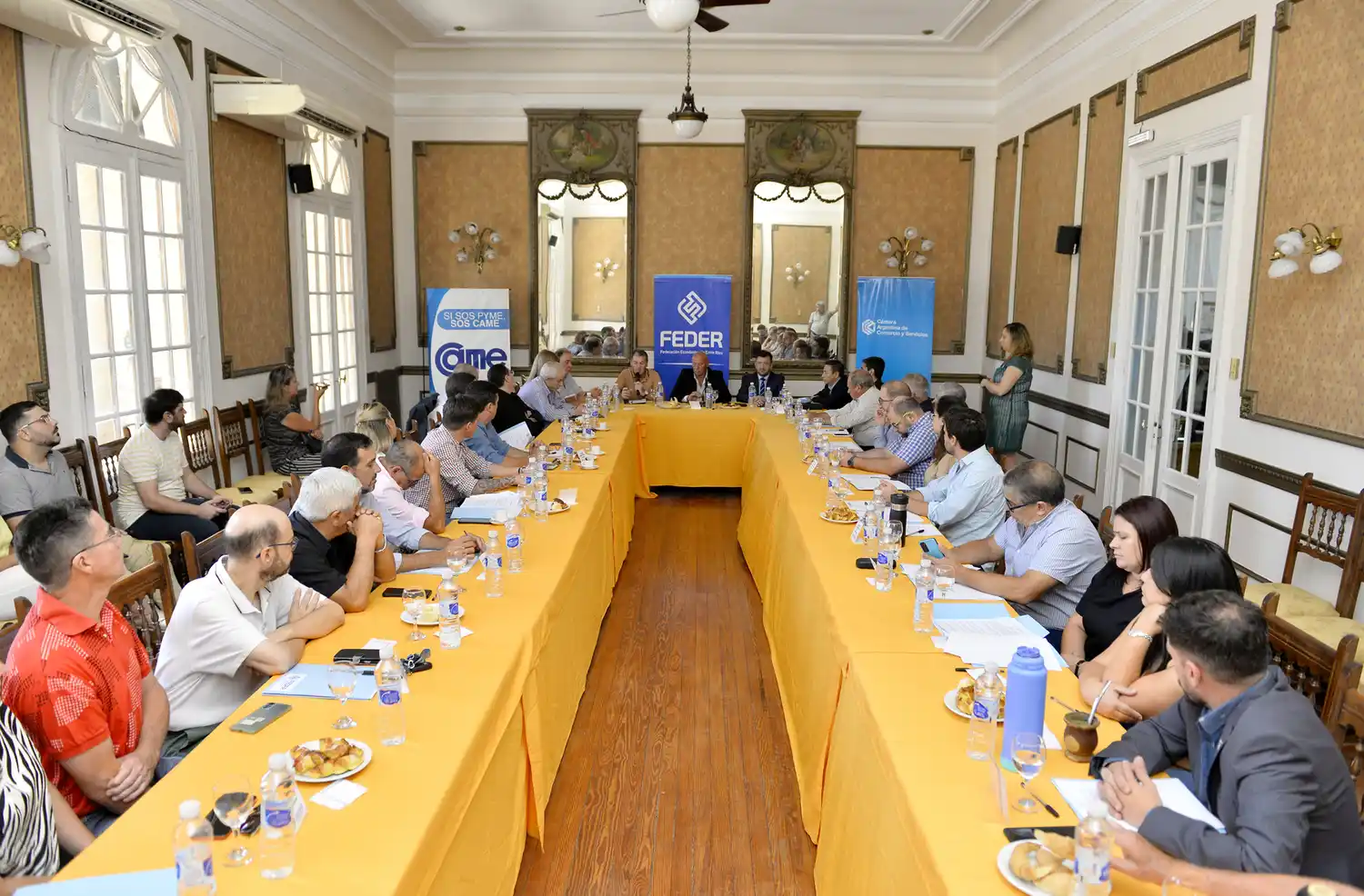 El gobierno expuso ante la Feder las acciones que llevan adelante en materia impositivas, para reducir la tarifa eléctrica y otras