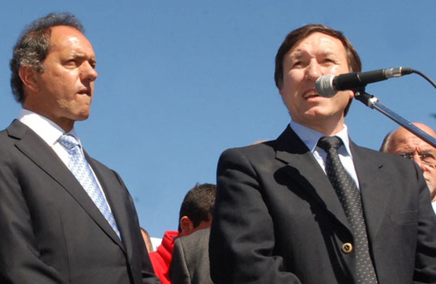 Ferré y Arlía cruzaron a Bevilacqua tras su pase al Frente Renovador