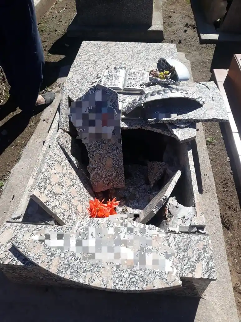 Misterio en el Cementerio Municipal