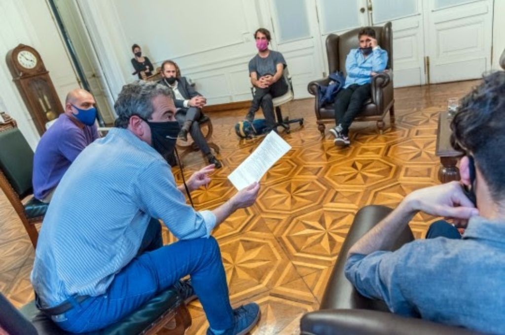 Javkin mantuvo un encuentro con ambientalistas de la Multisectorial