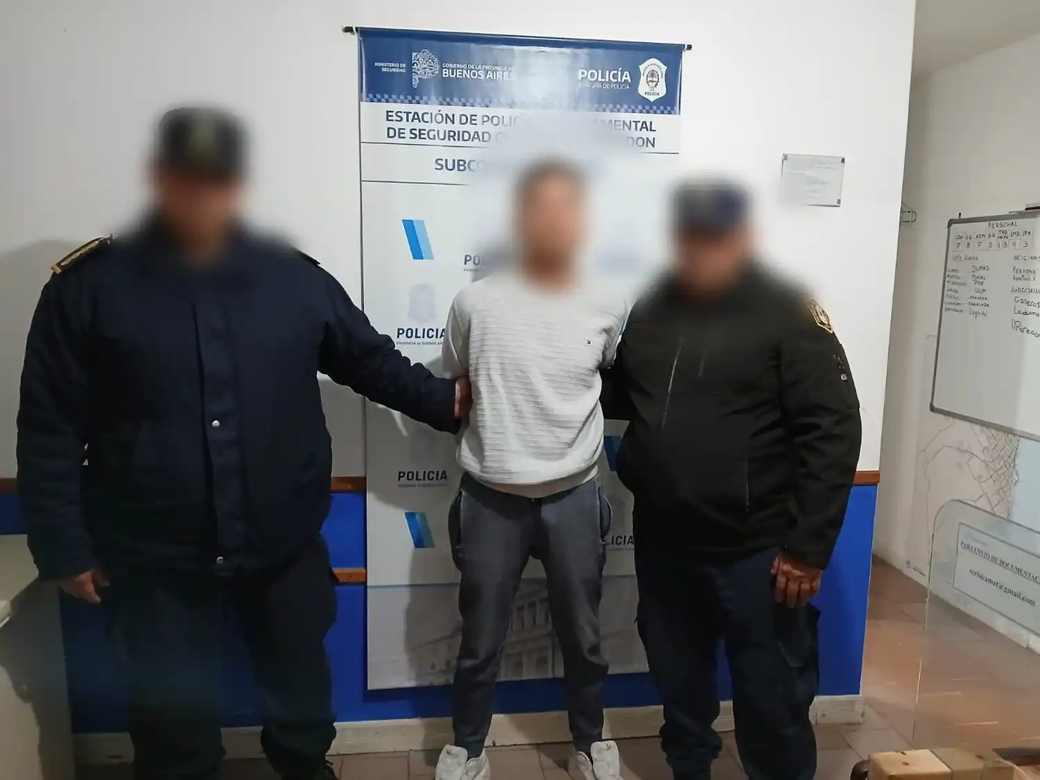 El sospechoso por la muerte del ciclista adolescente fue detenido y en su casa se encontró gran cantidad de armamento.