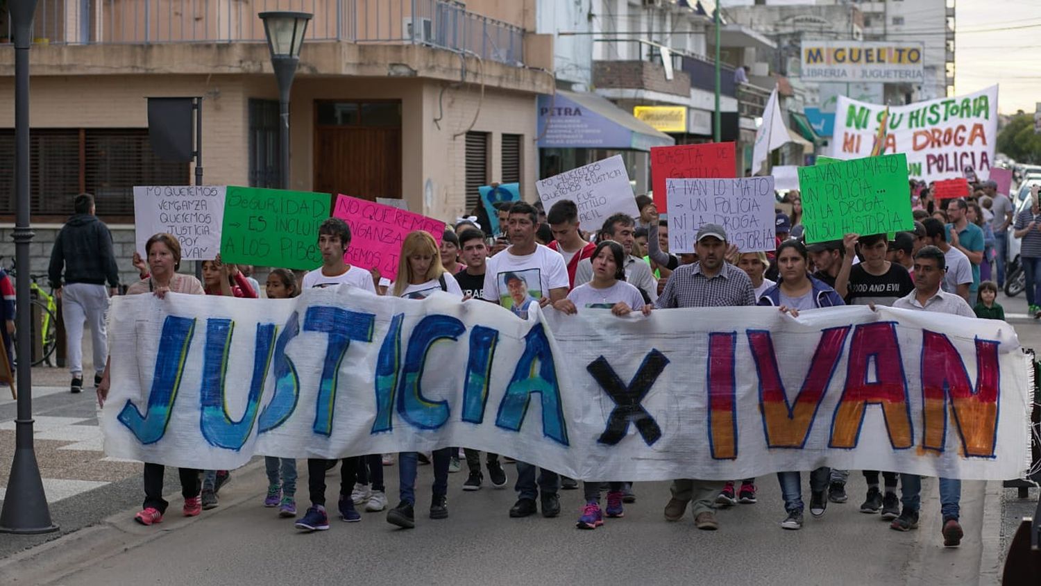 "No queremos venganza": El contundente mensaje contra el gatillo fácil en la ciudad