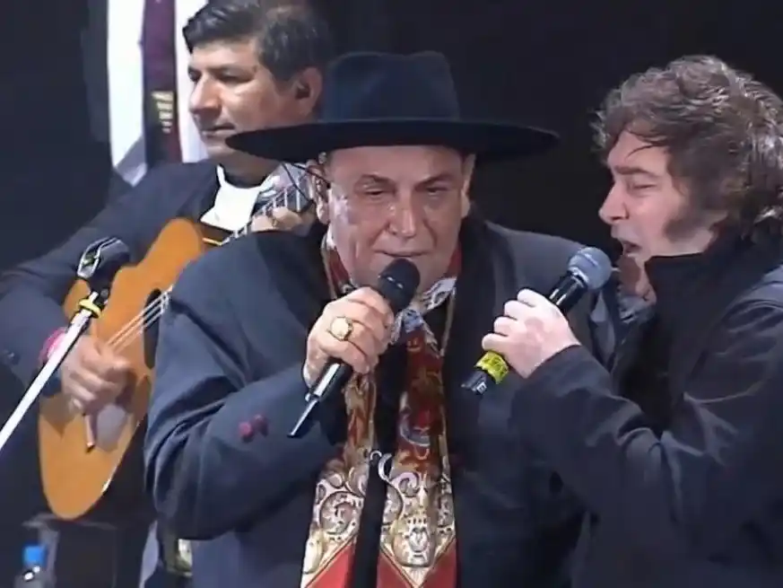 Milei se animó a cantar “Amor Salvaje” junto al reconocido artista.