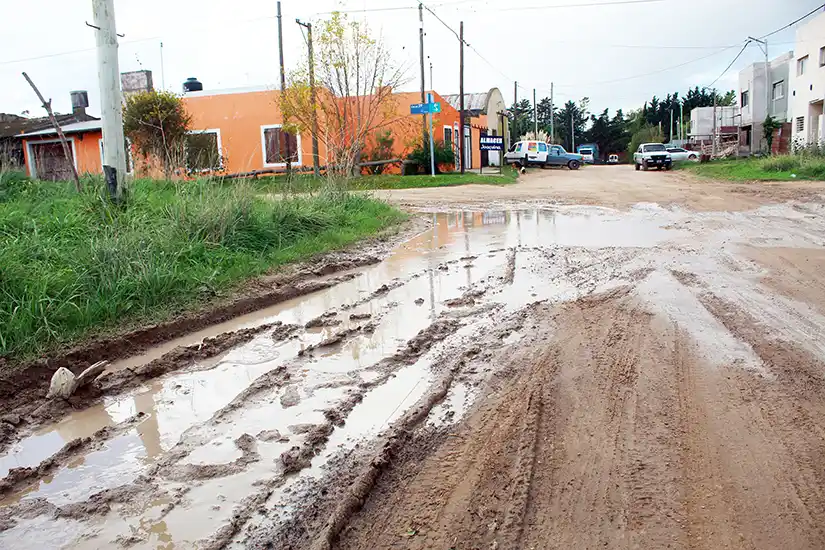 Barrio Los Alamos: varias necesidades aquejan a vecinos