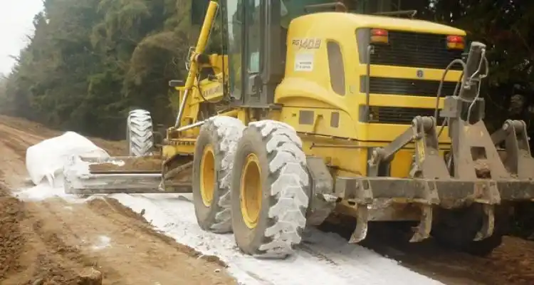 Obras públicas trabaja sobre calle Caseros