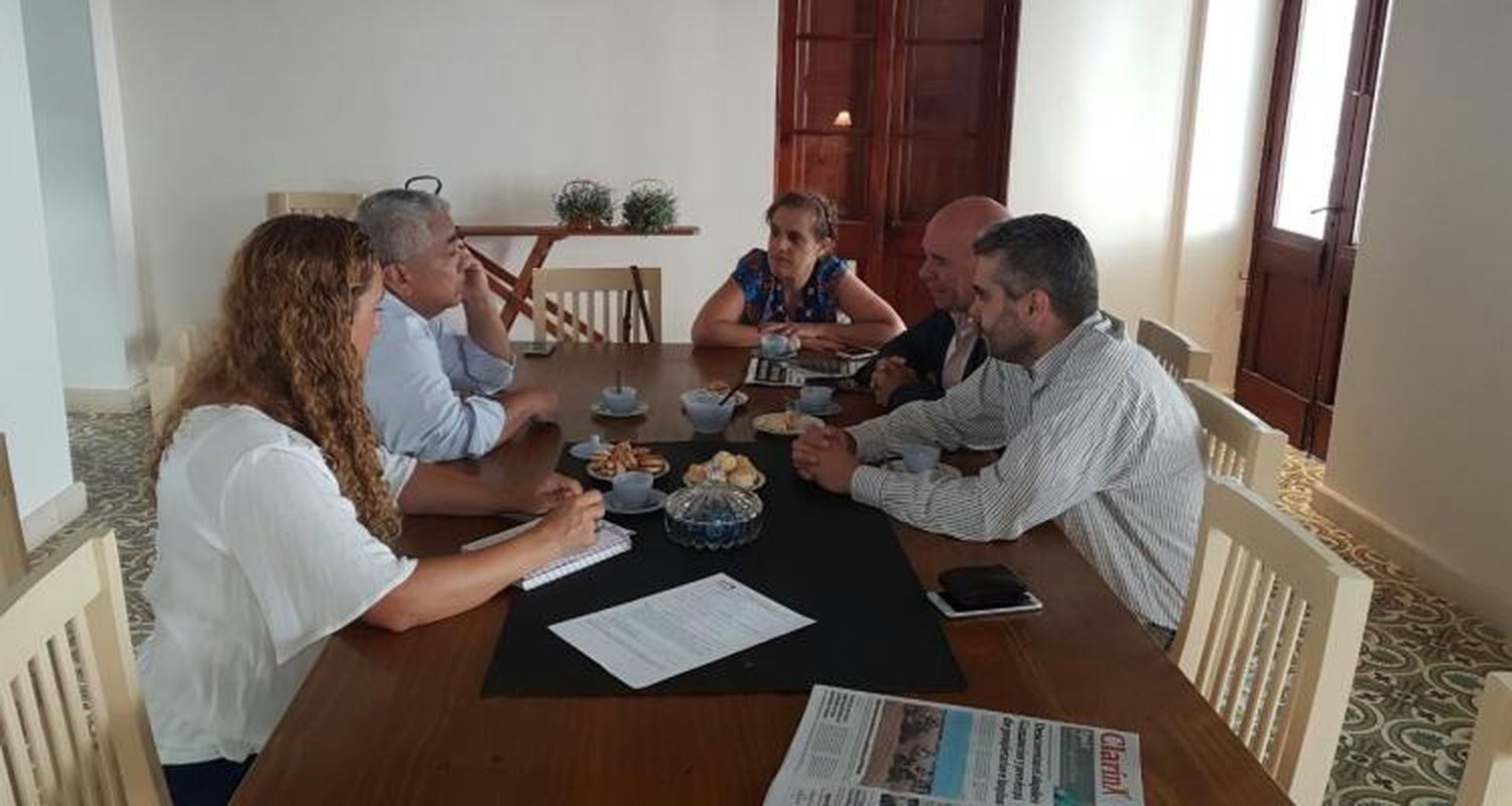 Representantes de Expoagro ofrecieron a Salazar stand gratuito en la muestra