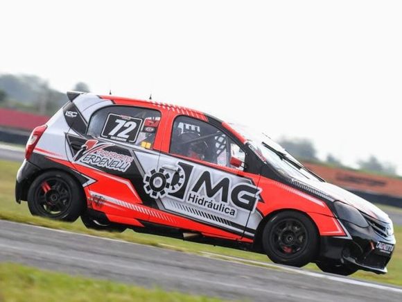 Turismo Pista en Concepción del Uruguay: regreso de Costamagna, Mainero, Saracco y Rodríguez