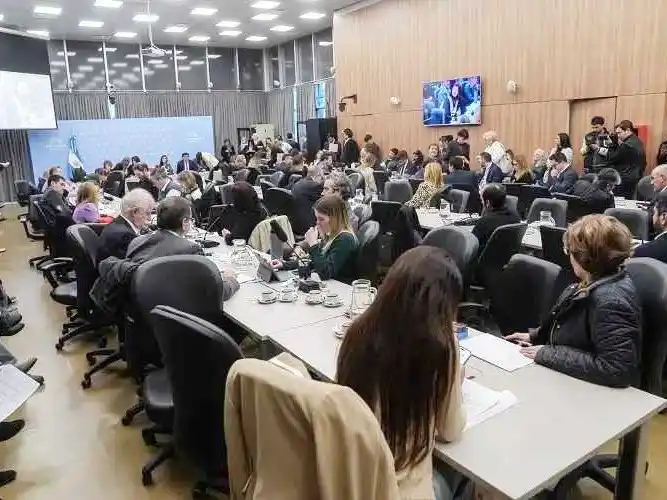 Diputados continuará el debate de proyectos
del PEN y el Senado tratará nuevos pliegos