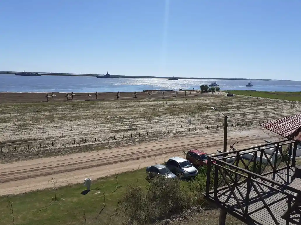 Vuelta de Obligado: aguardan el permiso de Vías Navegables para disponer la arena en la playa