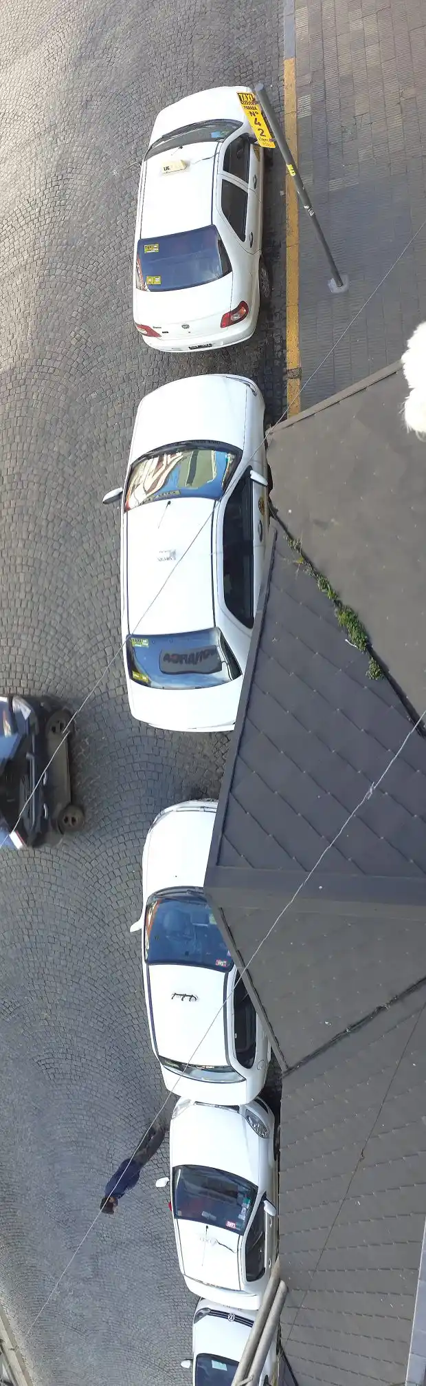 El descargo de los taxistas por el  reclamo vecinal de San Martín al 500