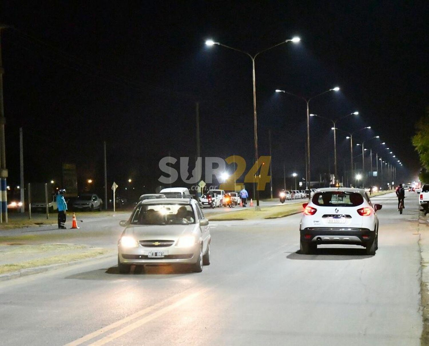 Chiarella y la CEVT inauguraron la nueva iluminación led de avenida Santa Fe