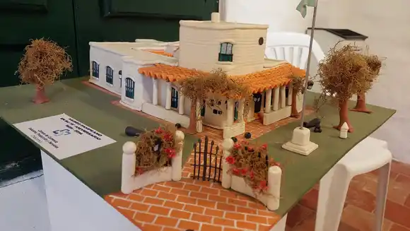 Muestra de artes visuales en el 84º aniversario del edificio del Museo Pampeano