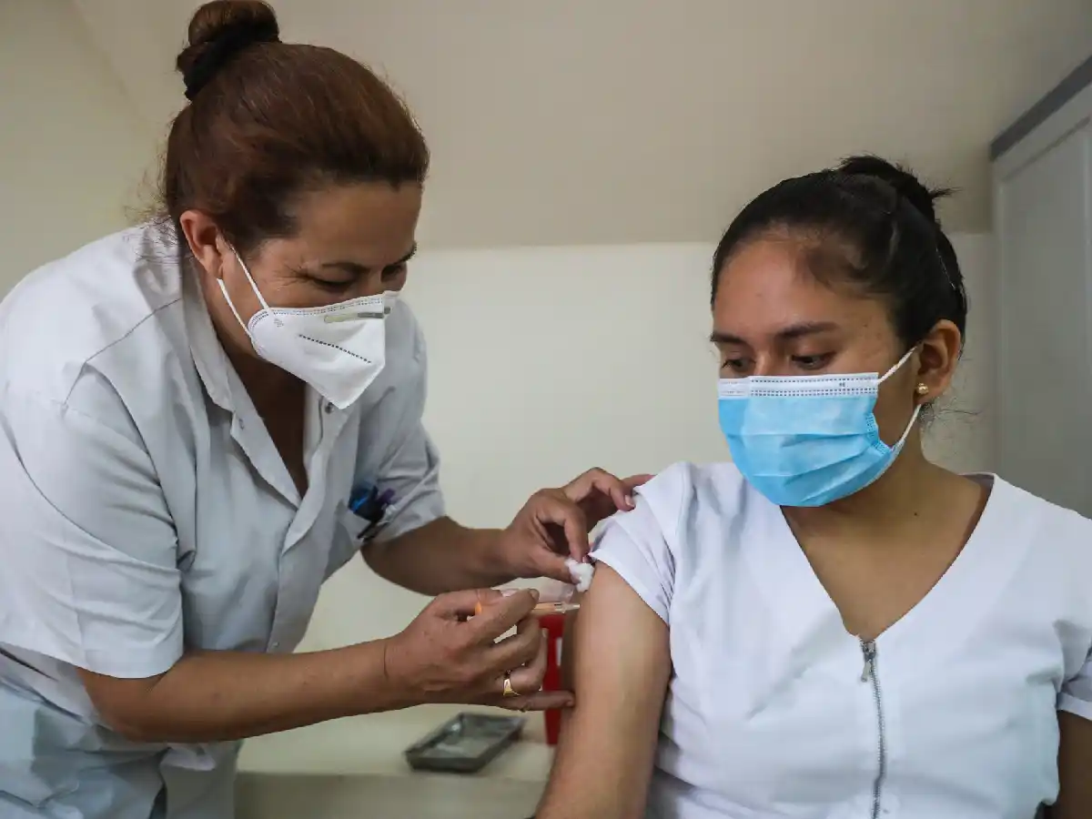 Con la vacunación antigripal  de equipos de salud comenzó la campaña en San Francisco   