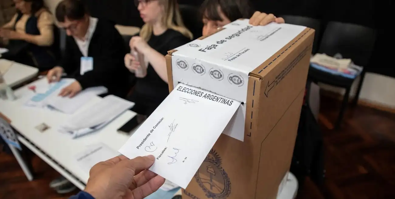El escrutinio definitivo ratificó el triunfo del candidato libertario.