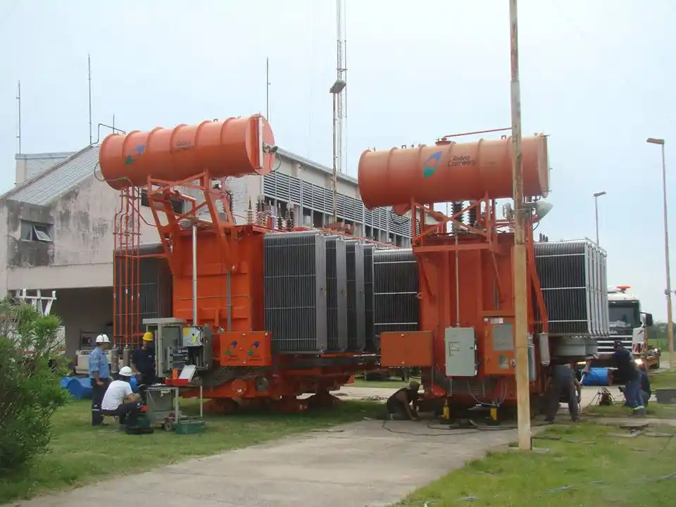 Esperanza: Restablecieron el servicio de energía