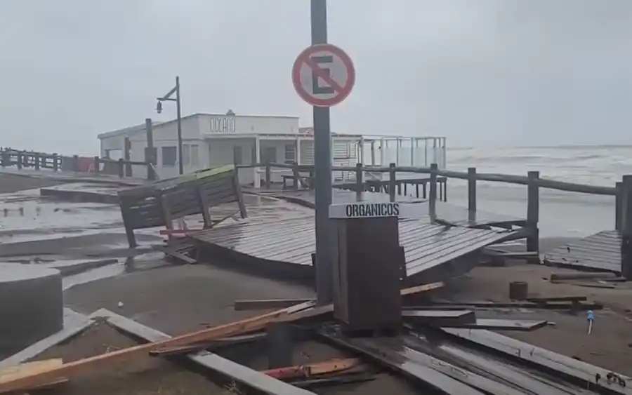 Daños por los fuertes vientos en Monte Hermoso