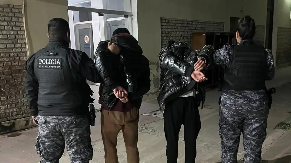Los jóvenes tienen 16 y 19 años.