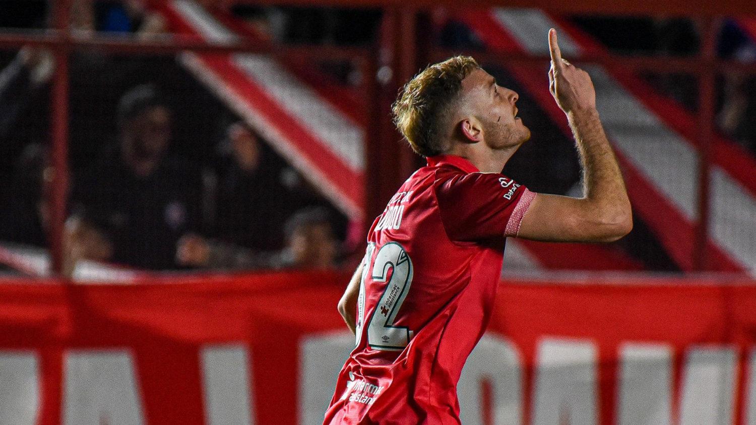 Luciano Gondou tuvo su estreno en las redes de Argentinos marcando un doblete ante River