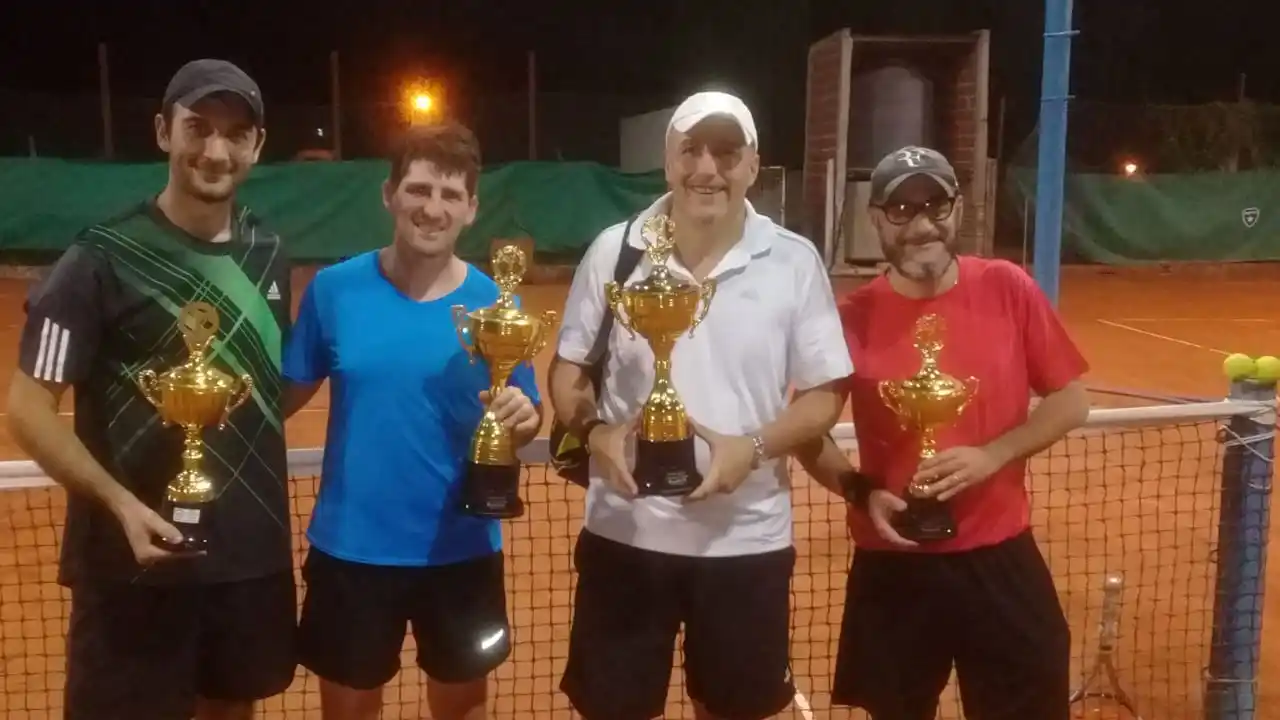 El tenis comenzó su calendario de competencias