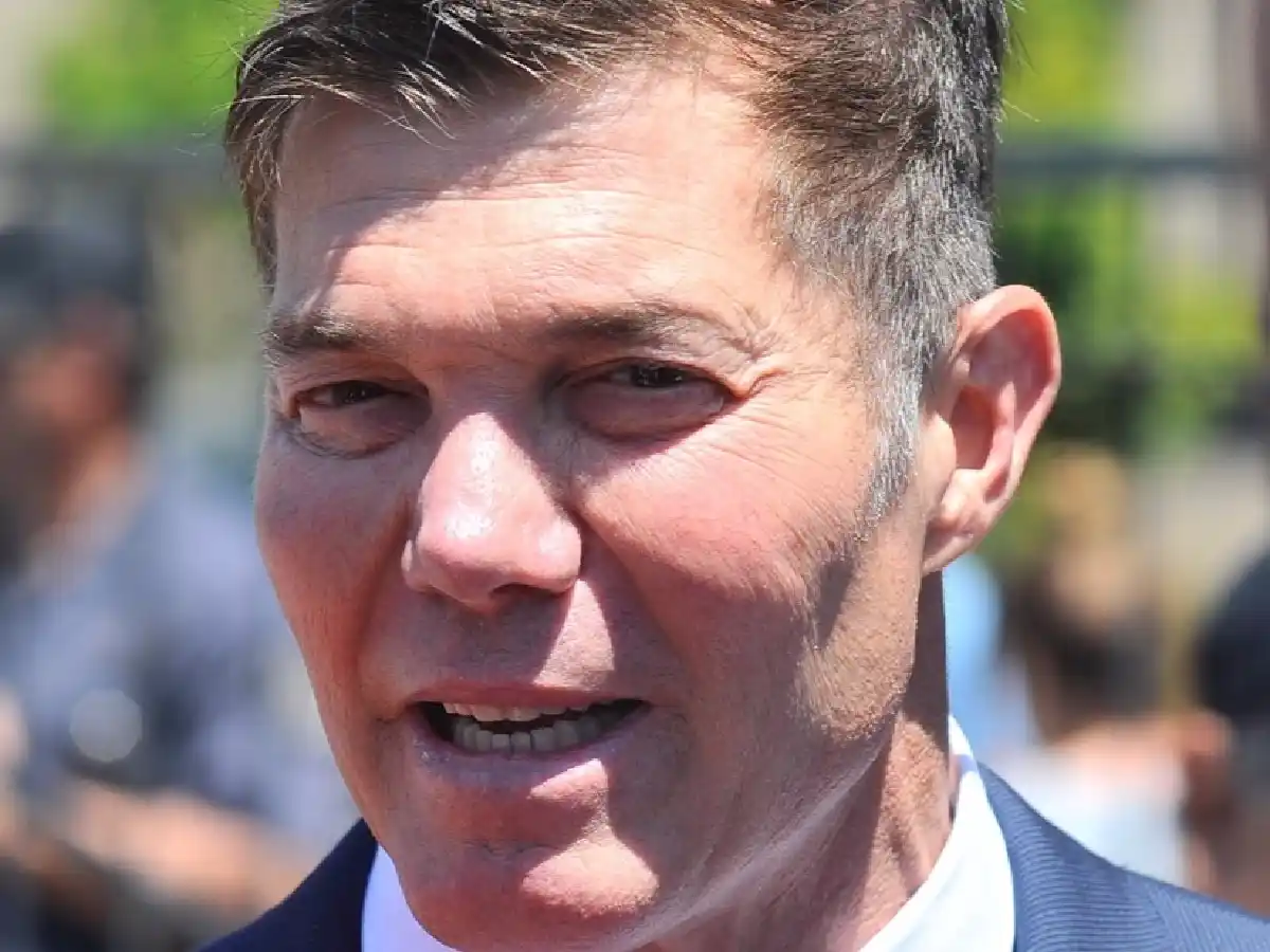 Burlando pedirá que  "se investigue" dichos de hermana de Fardín