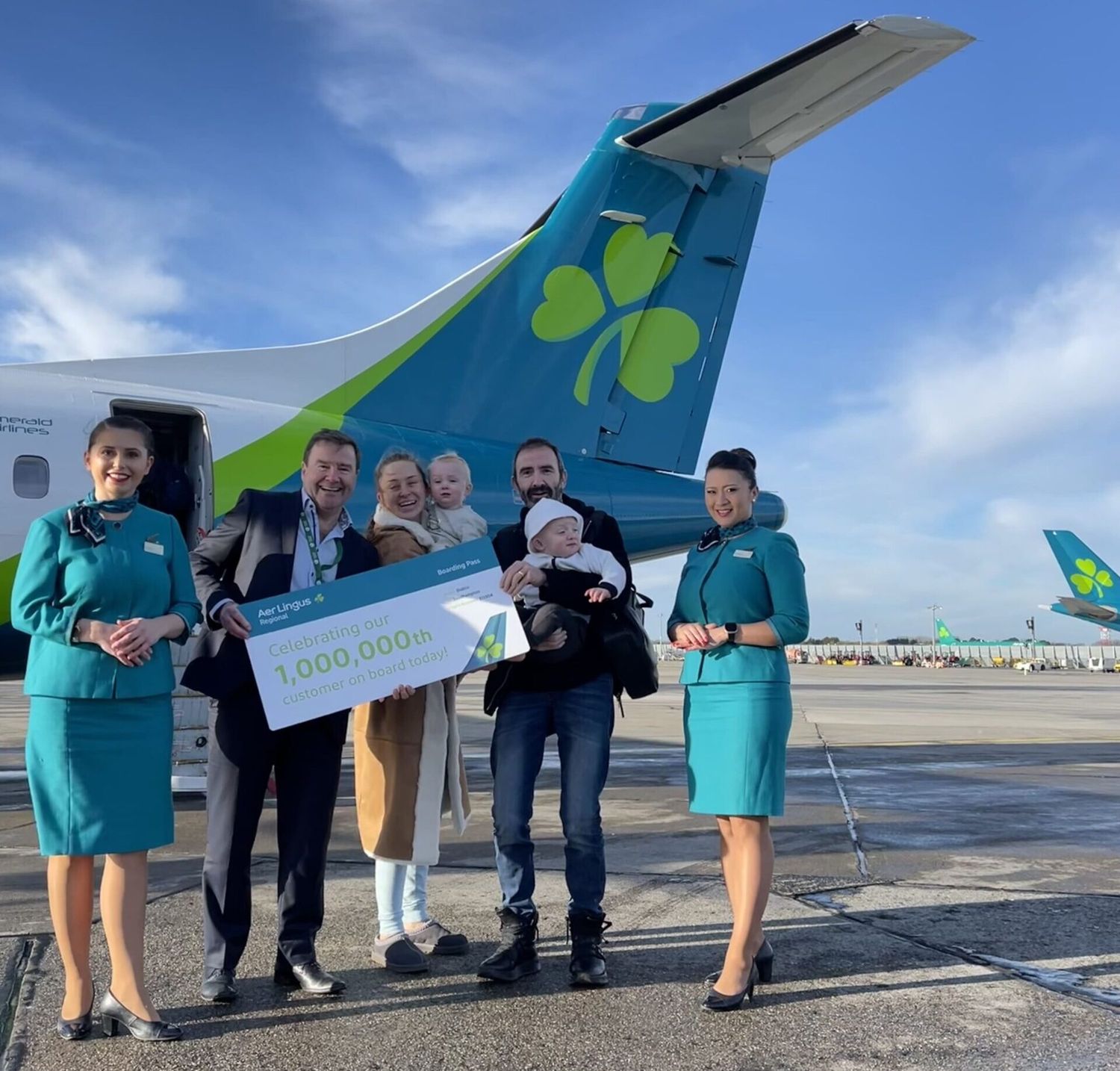 Emerald Airlines celebra su millonésimo pasajero