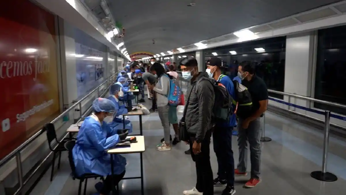 RETORNAN A VENEZUELA 62 migrantes procedentes de Panamá