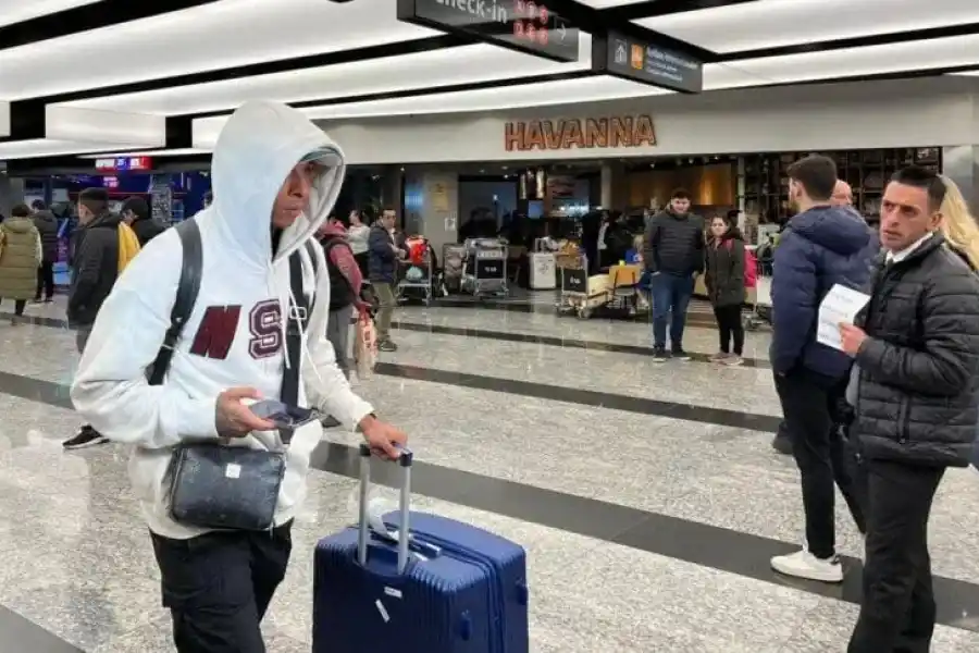 Villa regresó al país para reintegrarse a los entrenamientos