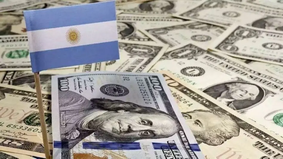 Las causas que llevaron al dólar blue a trepar $14 en tres días
