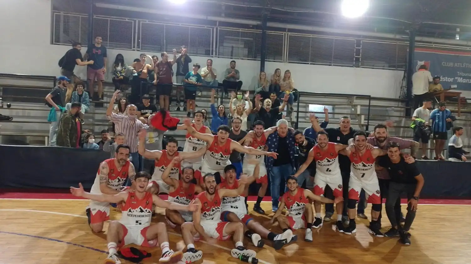 Independiente consiguió el objetivo en La Plata. (Foto gentileza Sergio Dalmiro Adaro).