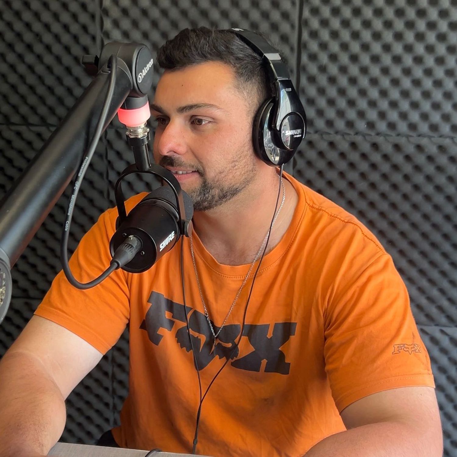 Nahuel Fredes, el sim racer necochense que se destaca en el automovilismo virtual