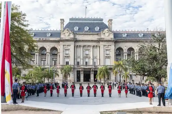 Pullaro destacó el trabajo del cuerpo policial que cuida bienes y edificios públicos